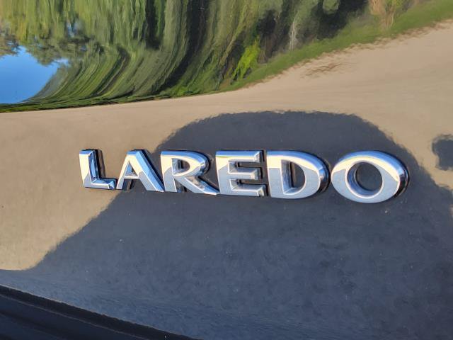 Used 2018 Jeep Grand Cherokee Laredo w/ Security & Convenience Group AWD/4WD image 6