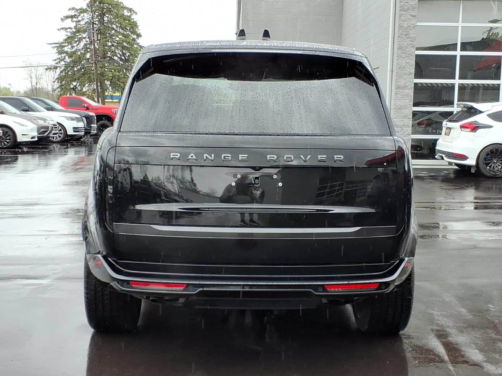 Used 2026 Land Rover Range Rover Long Wheelbase Autobiography AWD/4WD image 4