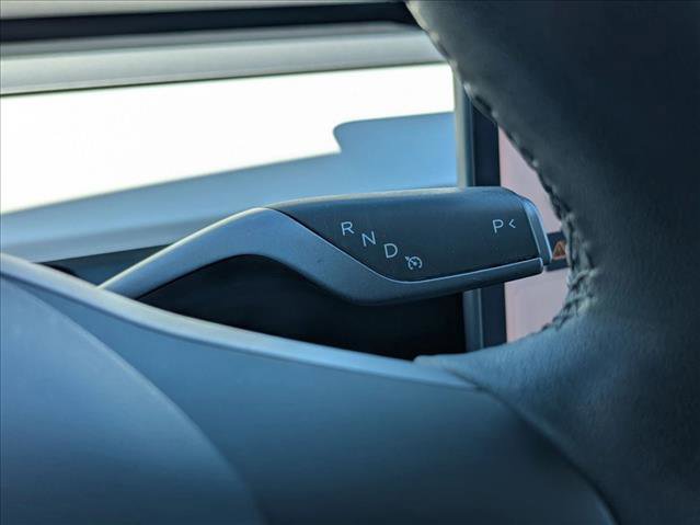 Used 2020 Tesla Model Y Long Range image 12