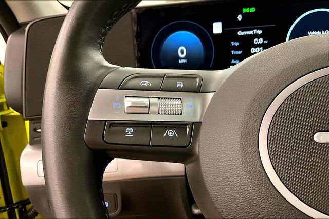 Used 2025 Hyundai Kona Limited FWD image 27