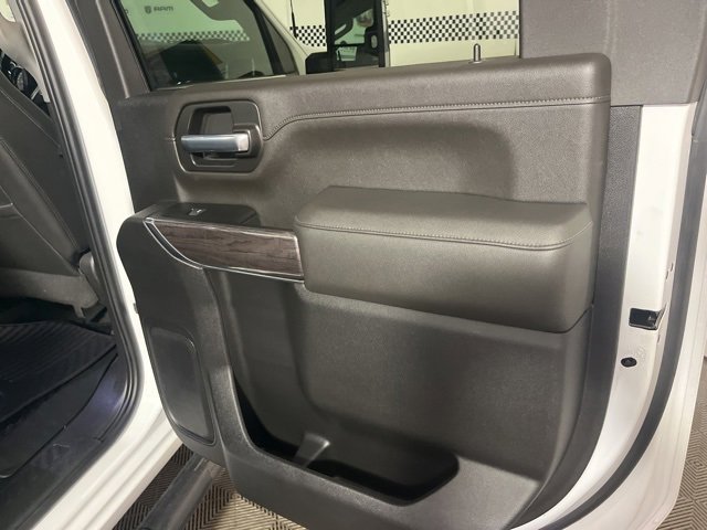 Used 2022 Chevrolet Silverado 2500 LTZ image 26