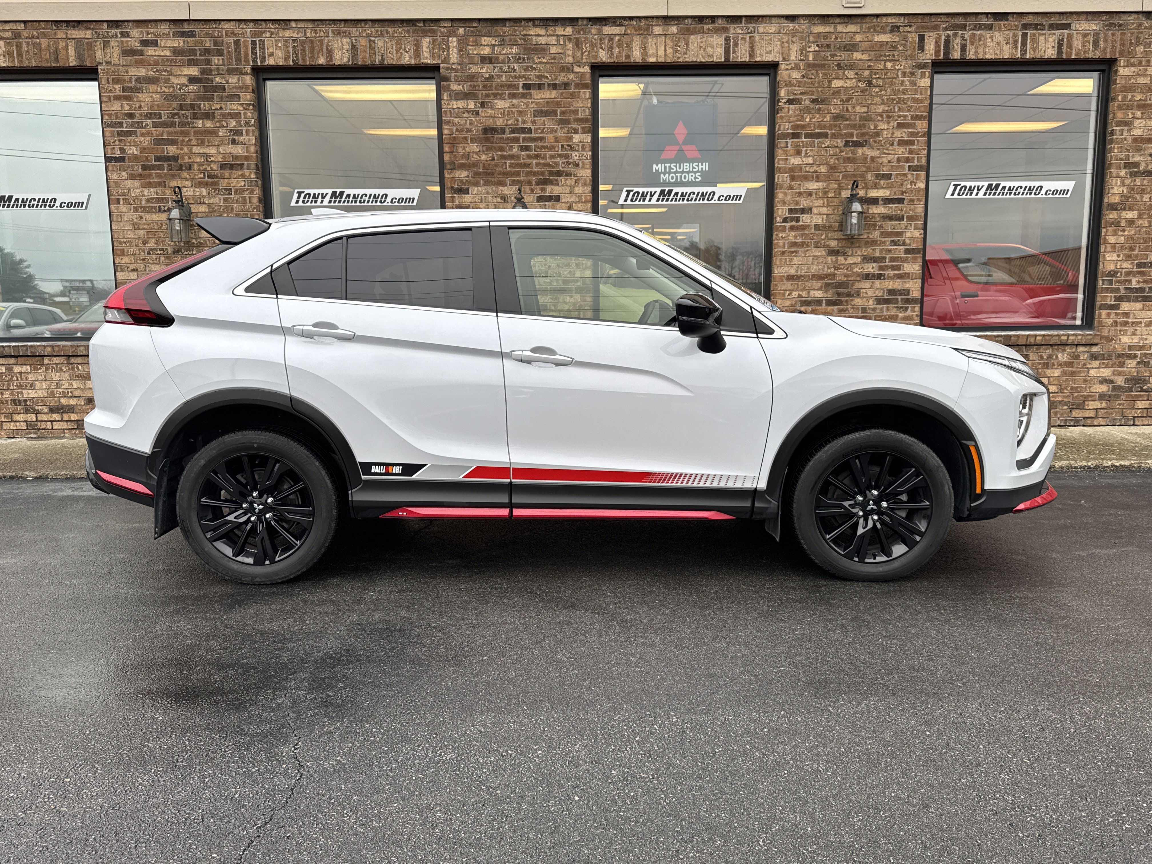 Used 2023 Mitsubishi Eclipse Cross Ralliart image 6