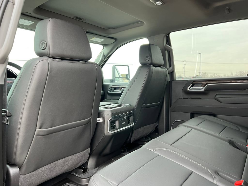 New 2026 GMC Sierra 2500 SLT w/ SLT Premium Package image 43