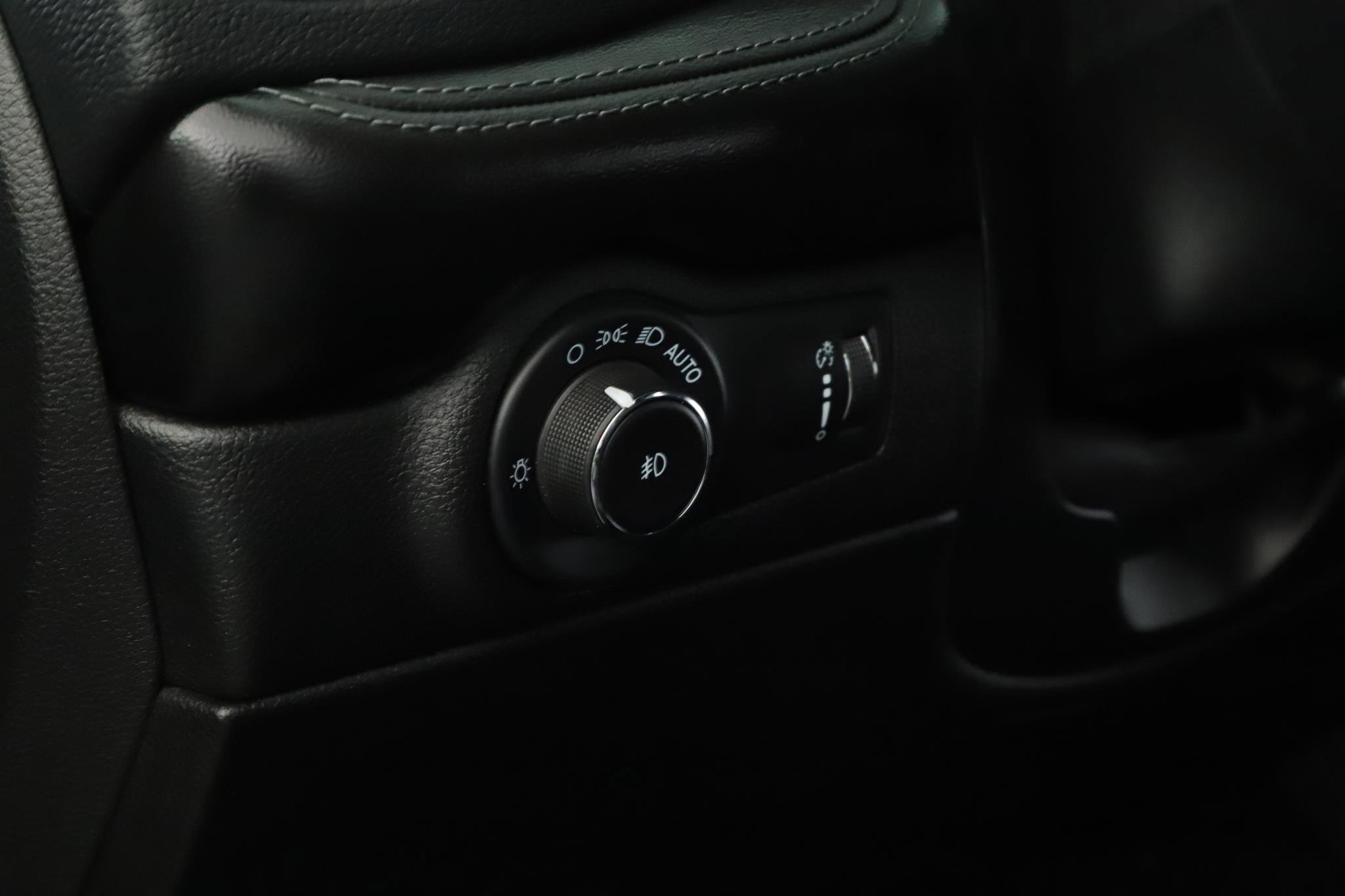 Used 2021 Dodge Durango GT image 9