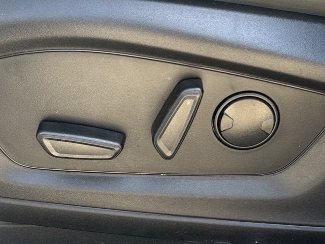 Used 2025 Ford Explorer Active w/ Active Comfort Package RWD image 29