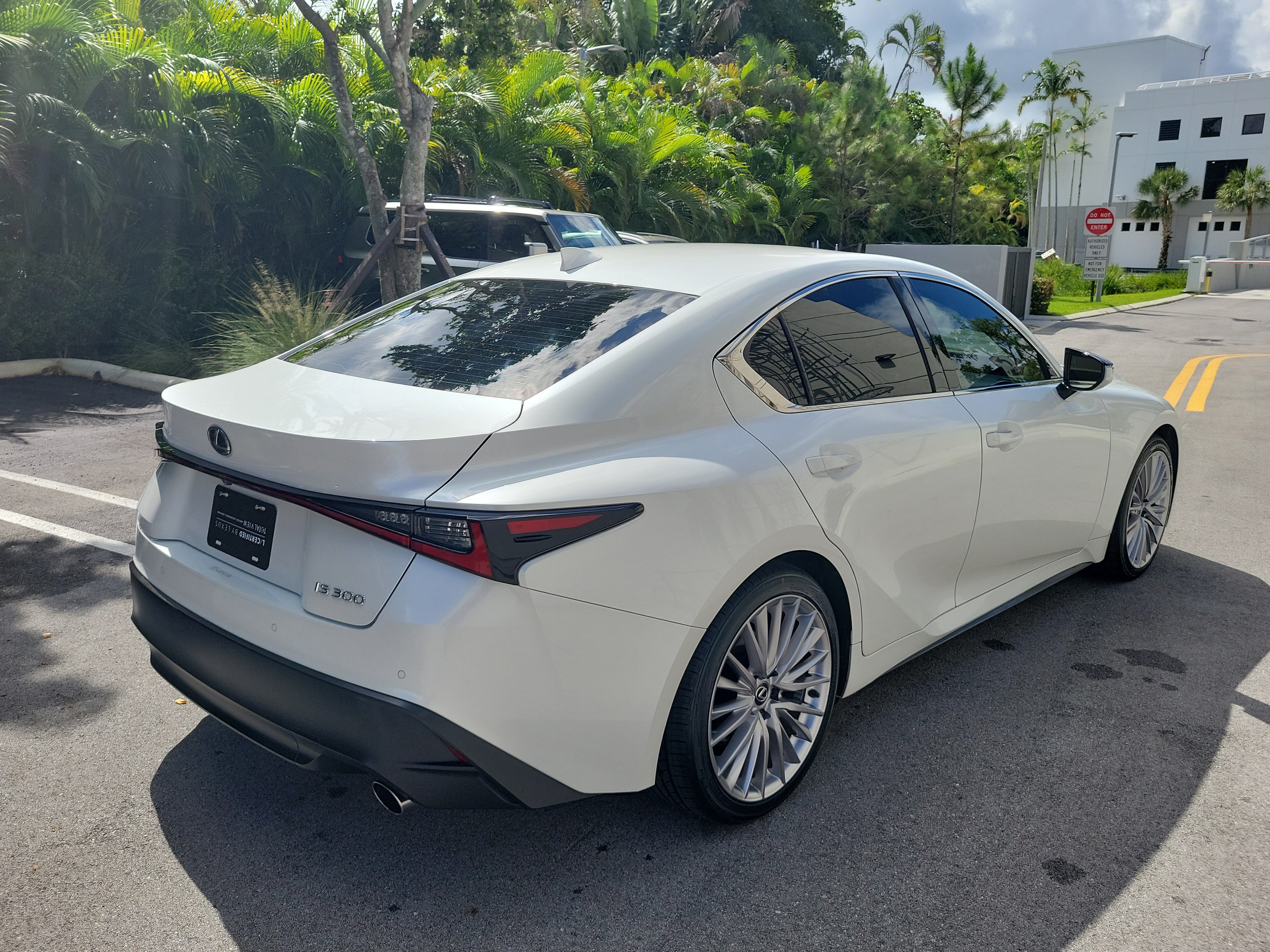 Used 2025 Lexus IS 300 w/ Premium Package RWD image 6