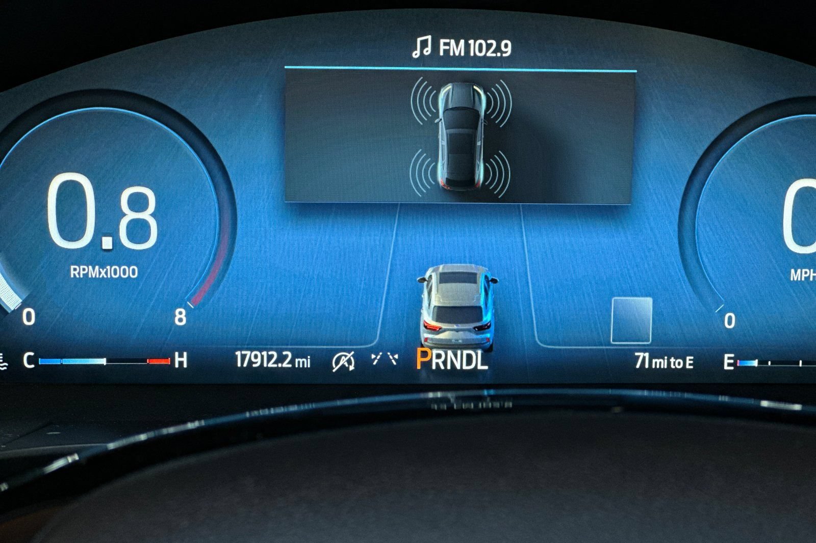 Used 2025 Ford Escape Platinum AWD/4WD image 35