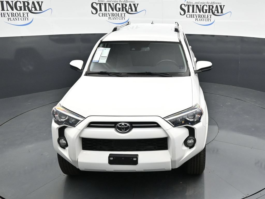 Used 2020 Toyota 4Runner SR5 AWD/4WD image 19