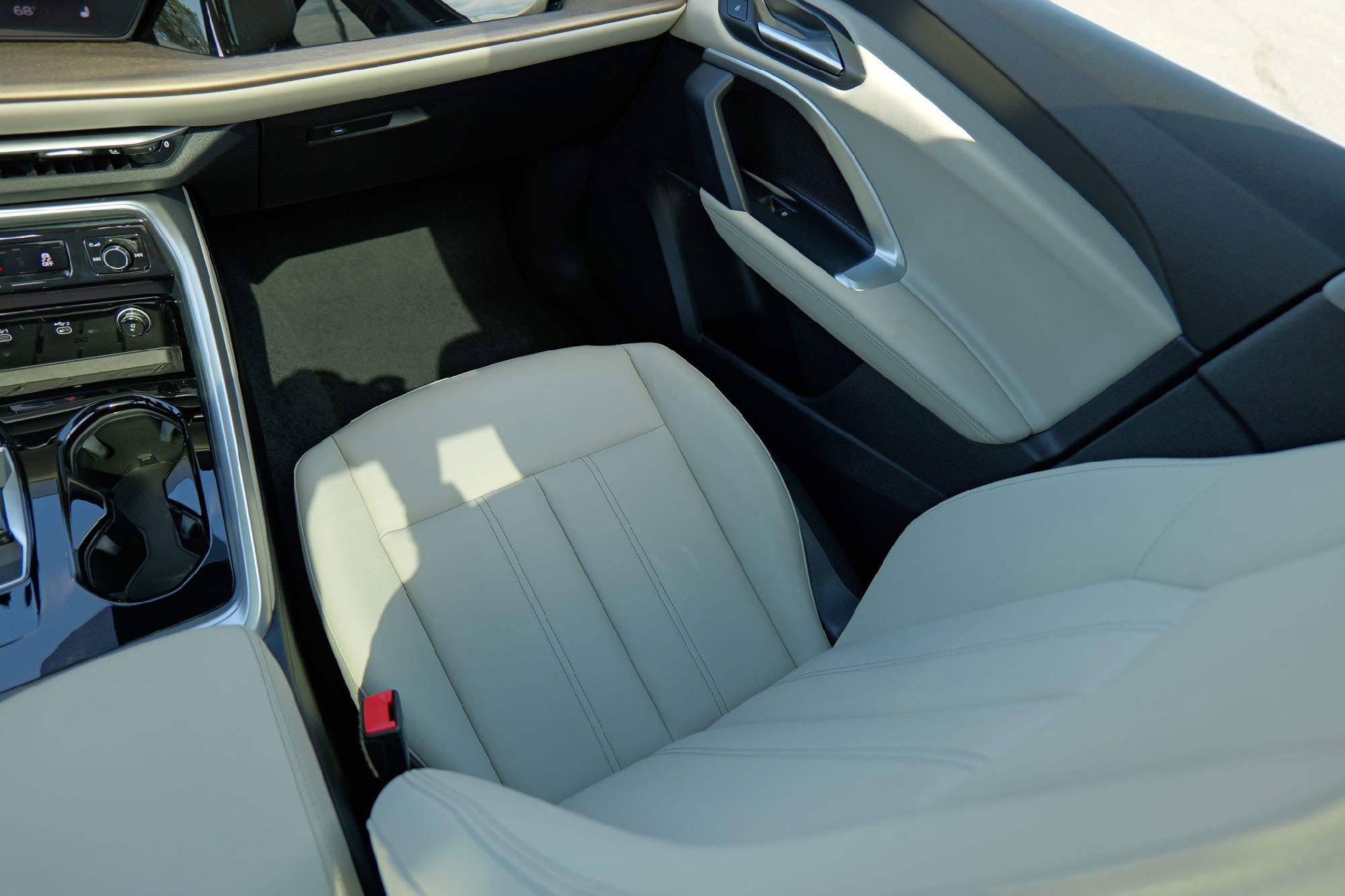 Used 2025 Audi Q5 Premium Plus w/ Premium Plus image 32