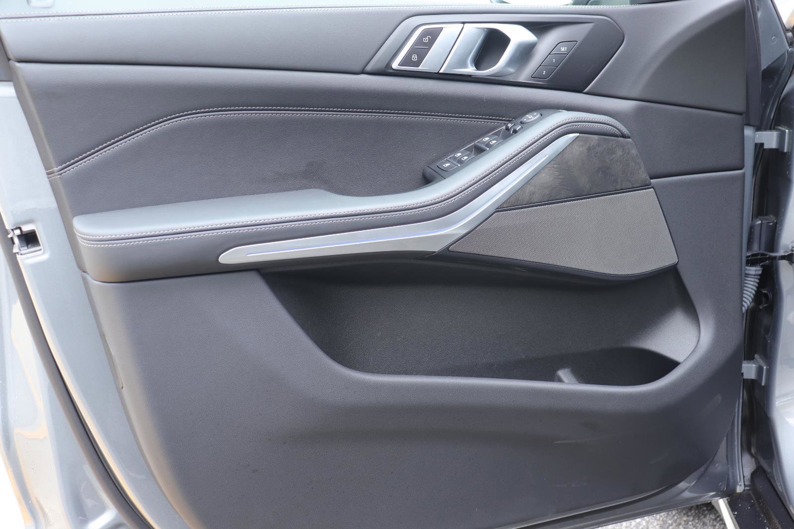 Used 2024 BMW X5 sDrive40i w/ Premium Package image 10