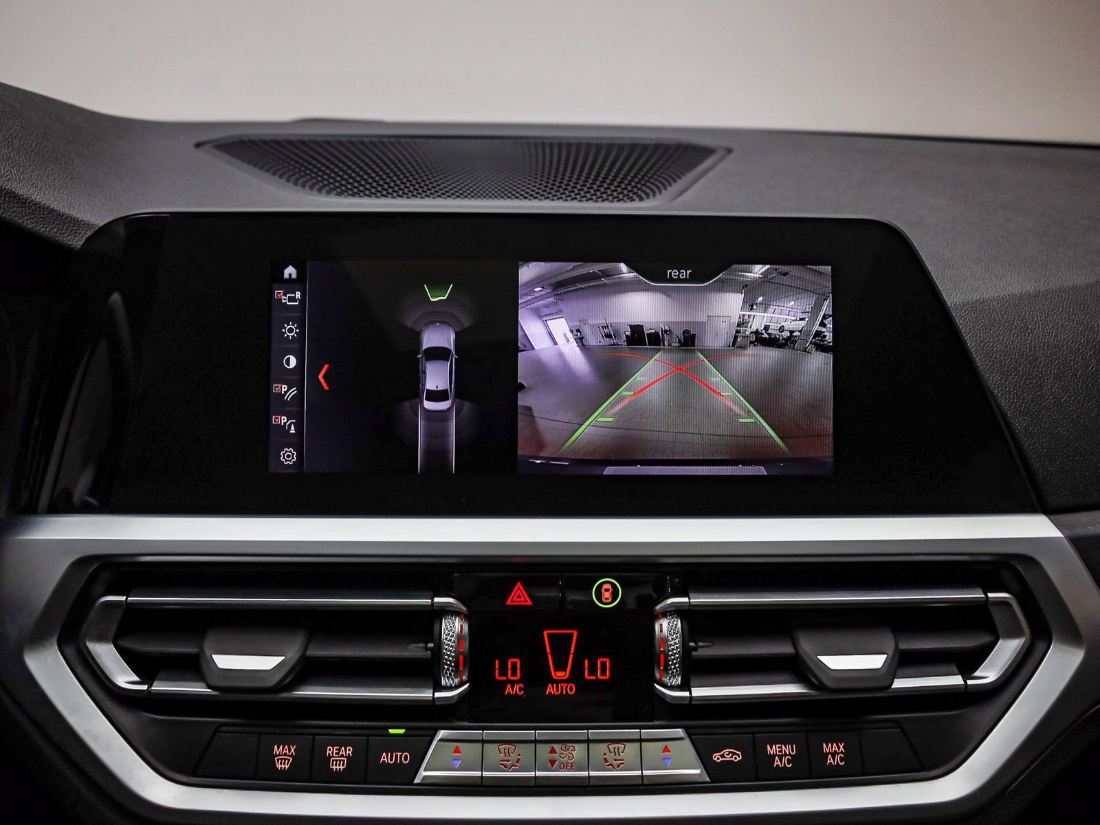 Used 2020 BMW 330i Sedan w/ Convenience Package image 26