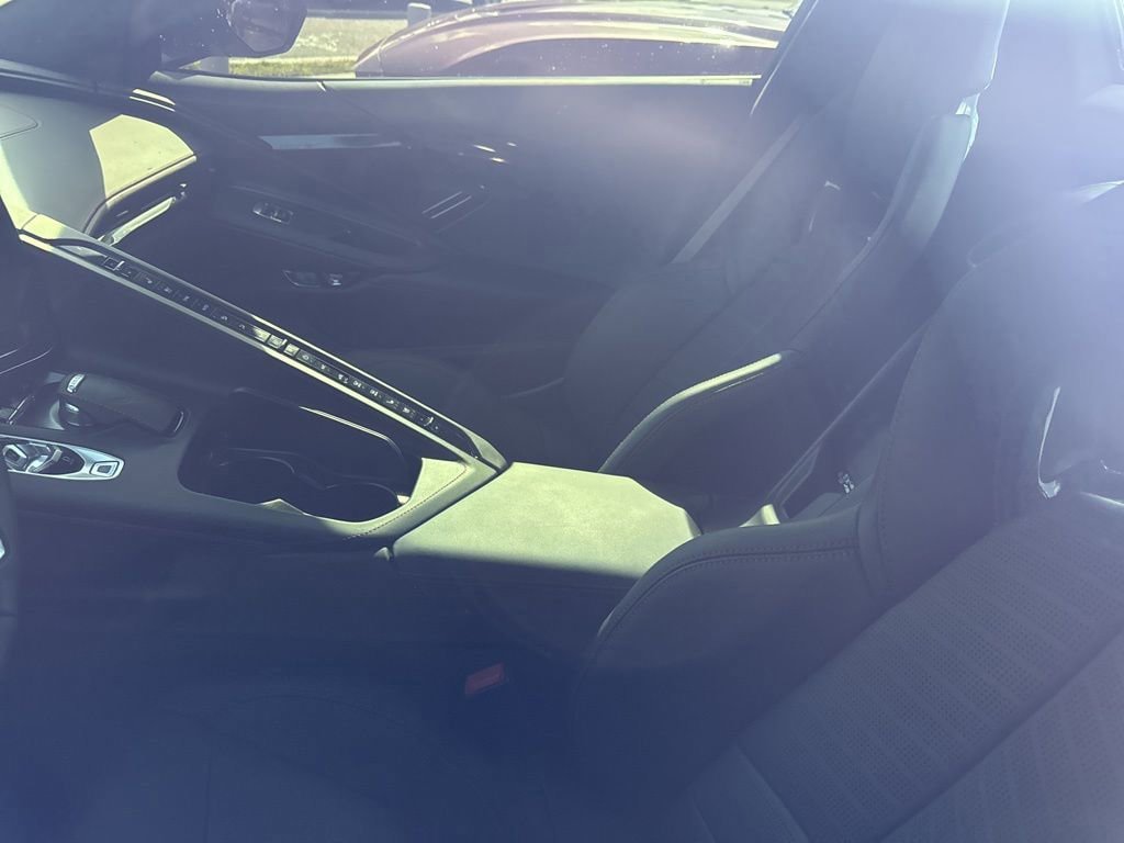 Used 2025 Chevrolet Corvette Stingray Premium Conv w/ Z51 Performance Package RWD image 8