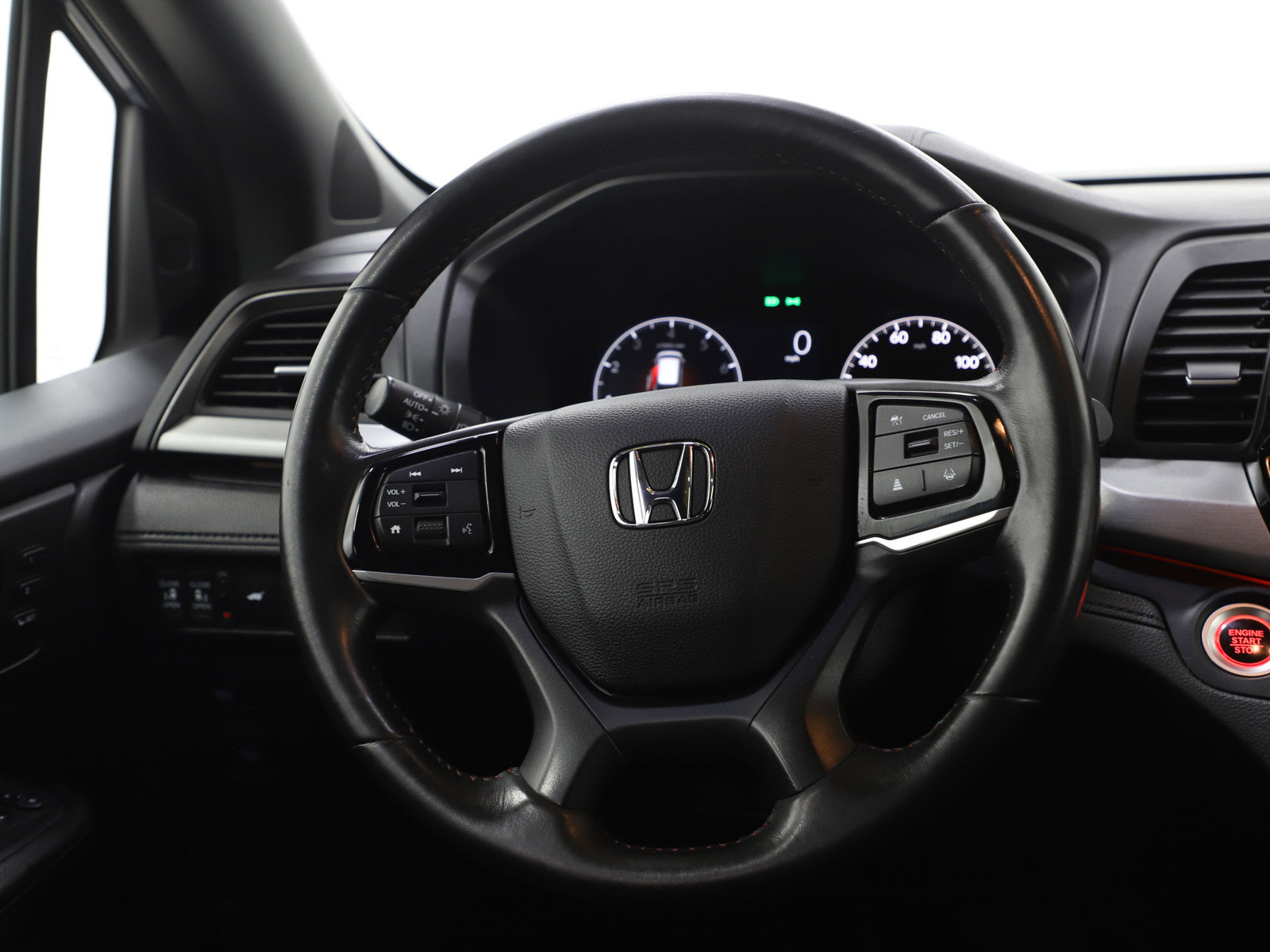 Used 2025 Honda Odyssey Sport-L image 15