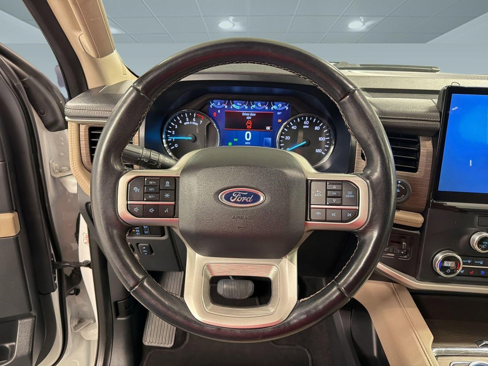 Used 2023 Ford Expedition Max Limited image 14