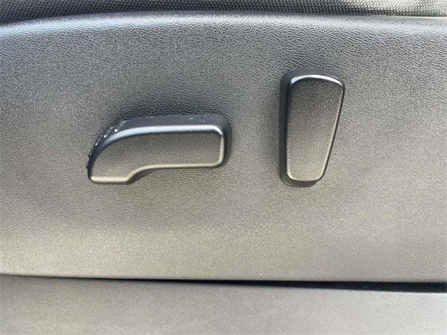 Used 2023 Nissan Frontier SV w/ Technology Package image 17