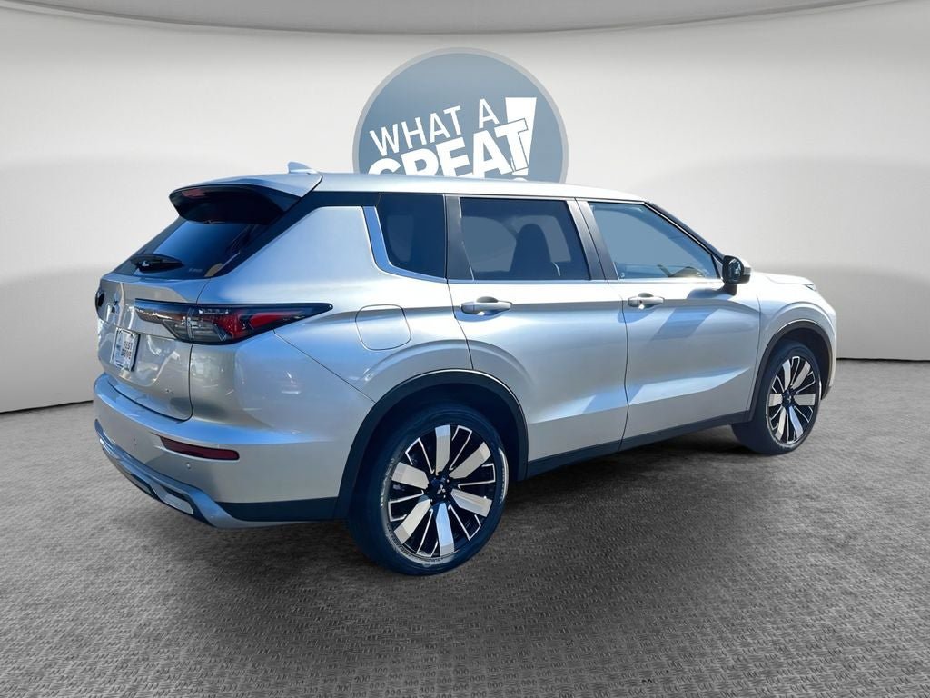 New 2026 Mitsubishi Outlander SE AWD/4WD image 7
