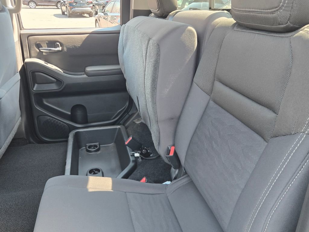 Used 2023 Nissan Frontier SV w/ SV Convenience Package image 19