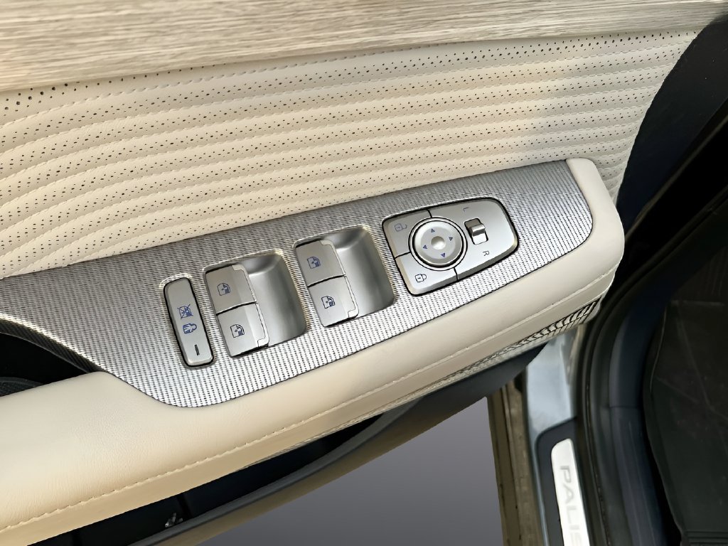 Used 2023 Hyundai Palisade Calligraphy AWD/4WD image 18