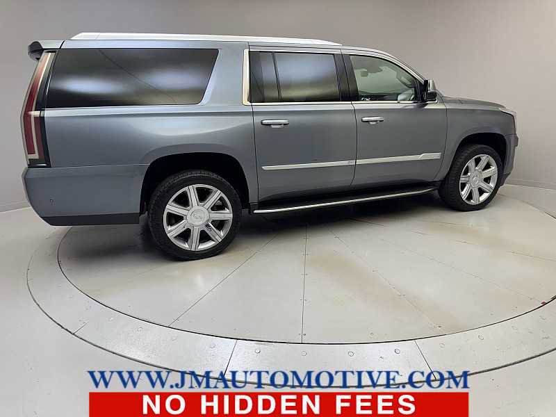 Used 2019 Cadillac Escalade ESV Luxury AWD/4WD image 6