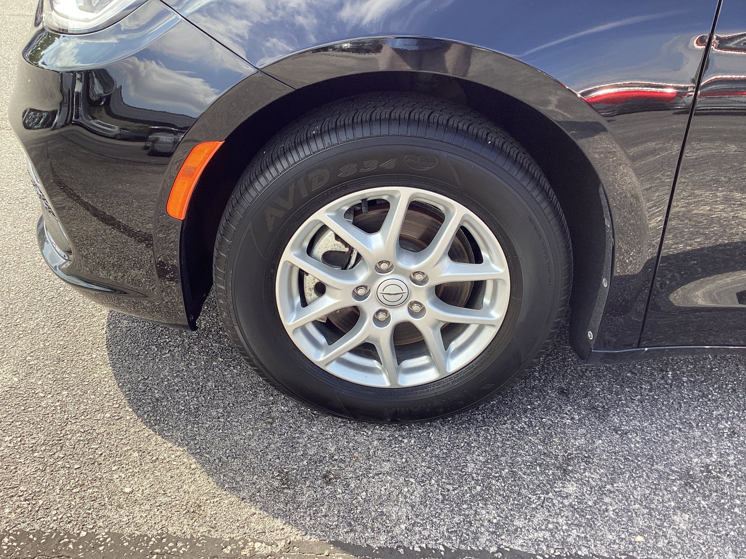 Used 2026 Chrysler Pacifica Select FWD image 9