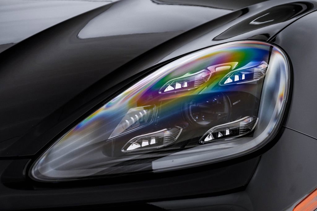Certified 2023 Porsche Cayenne S Platinum image 7