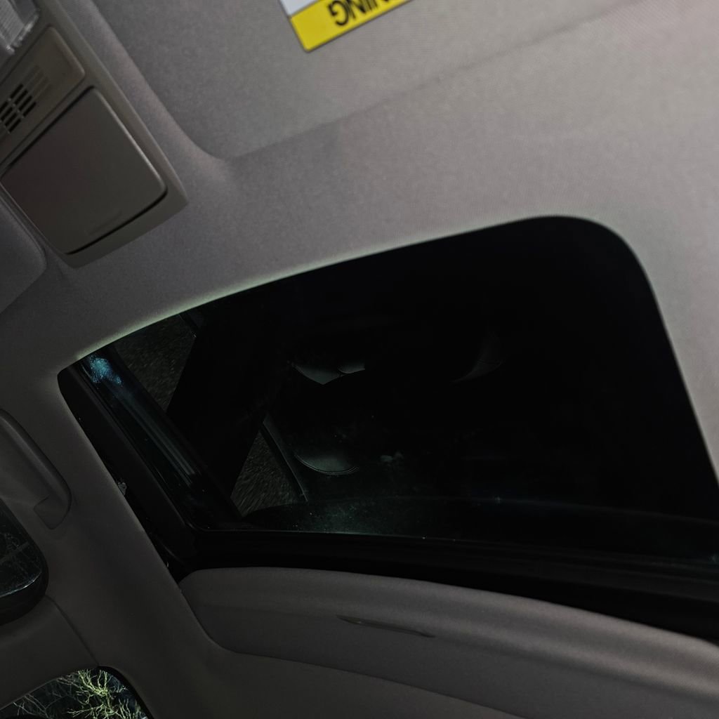 Used 2012 Honda Accord EX-L image 10