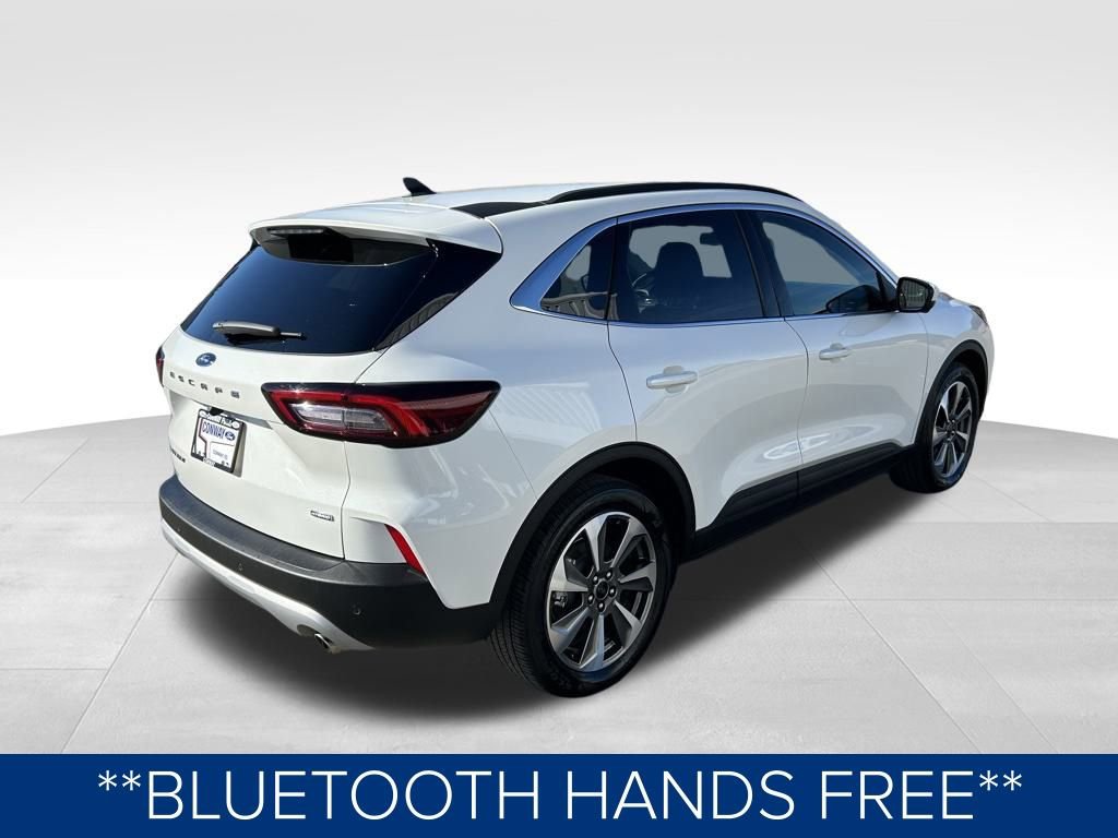 Used 2025 Ford Escape Platinum w/ Premium Technology Package image 5