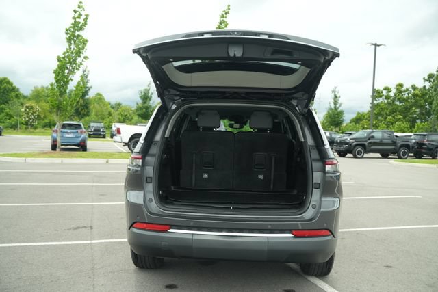 Used 2021 Jeep Grand Cherokee L Limited AWD/4WD image 17