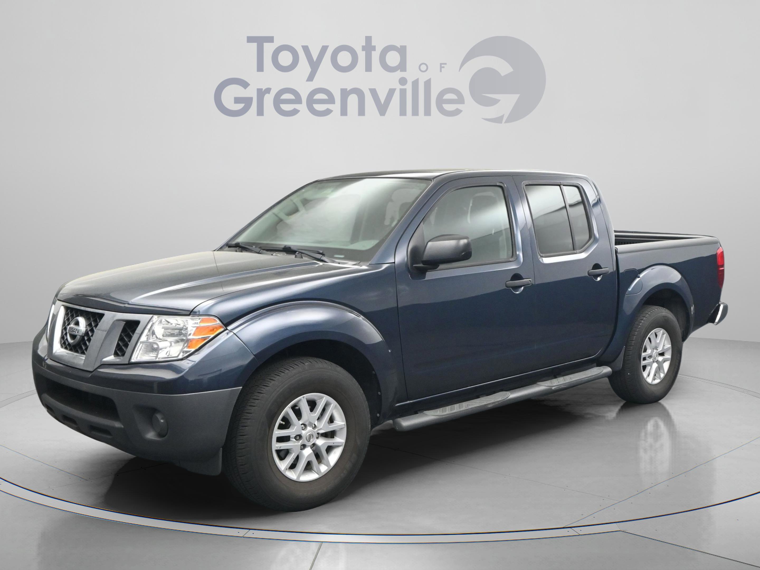 Used 2019 Nissan Frontier SV image 2