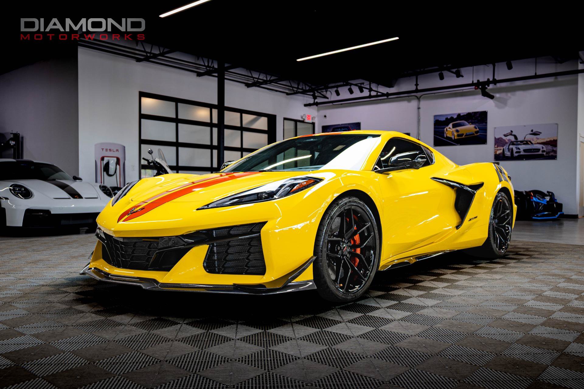 Used 2025 Chevrolet Corvette Z06 w/ Battery Protection Package RWD image 8