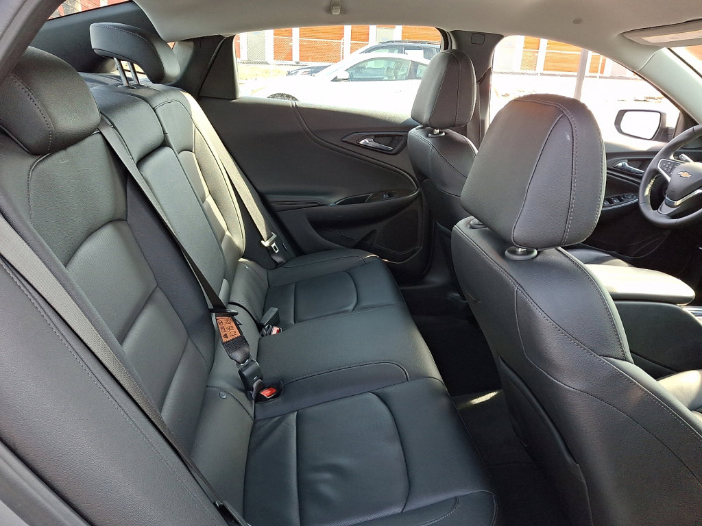 Used 2024 Chevrolet Malibu LT FWD image 15