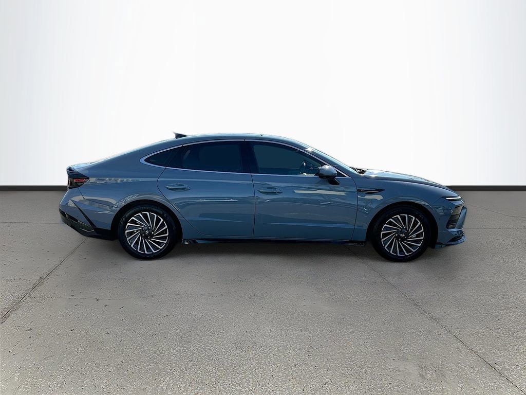 Used 2024 Hyundai Sonata Limited image 8