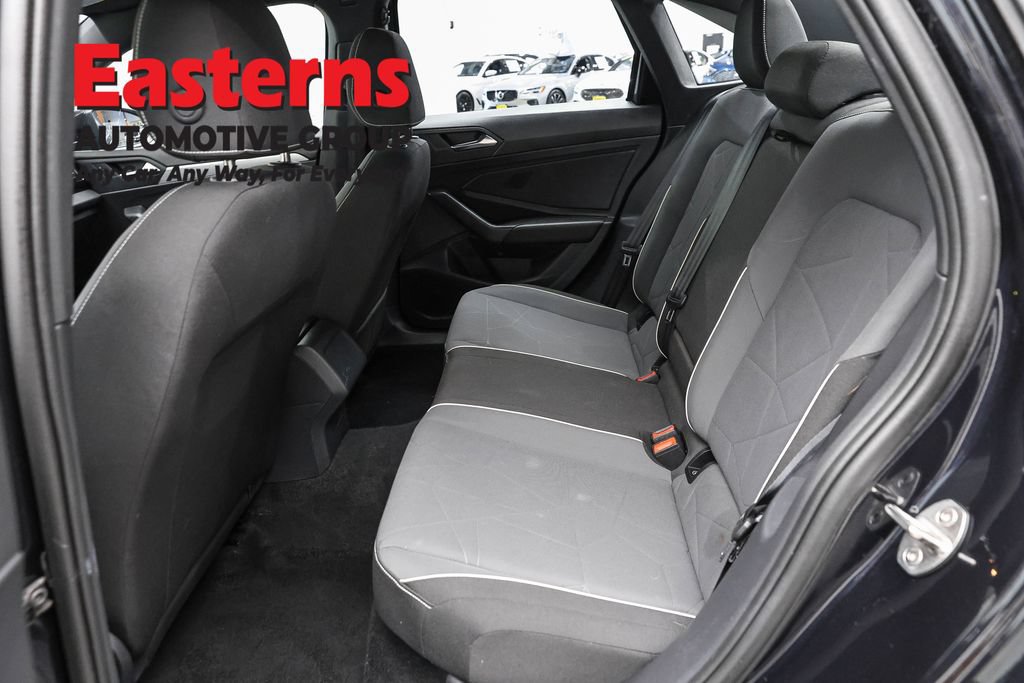 Used 2025 Volkswagen Jetta Sport FWD image 21