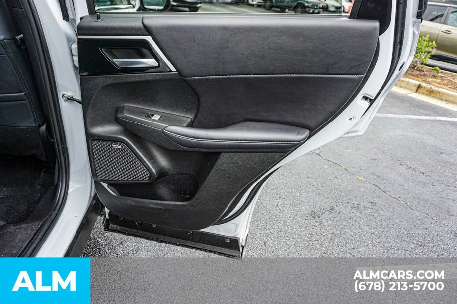 Used 2025 Mitsubishi Outlander SE FWD image 58
