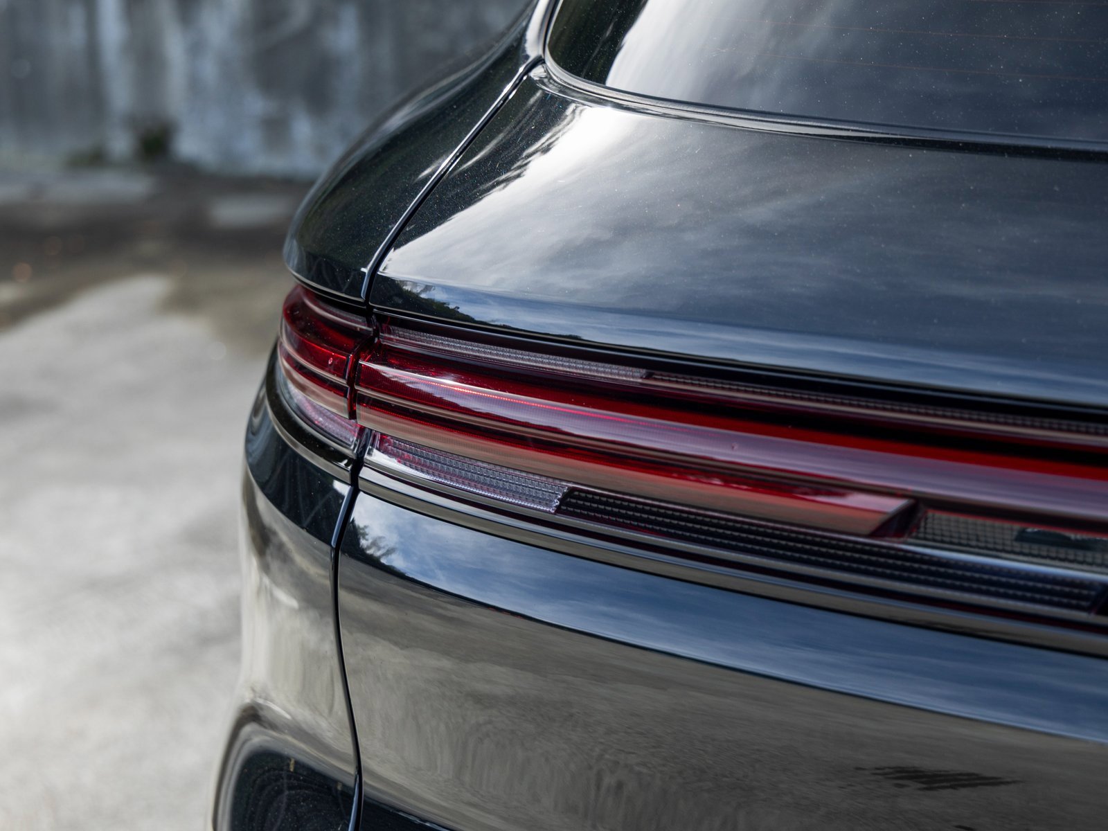 Certified 2025 Porsche Cayenne image 18