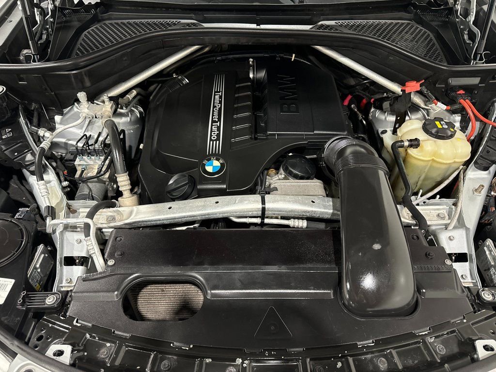Used 2018 BMW X6 sDrive35i w/ Driving Assistance Package image 9