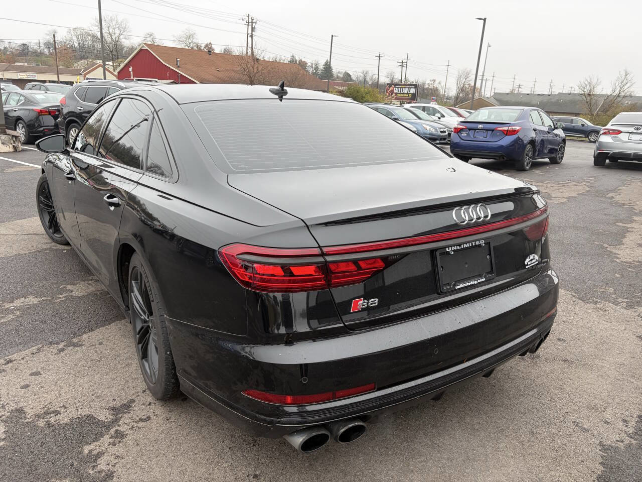 Used 2020 Audi S8 L image 9