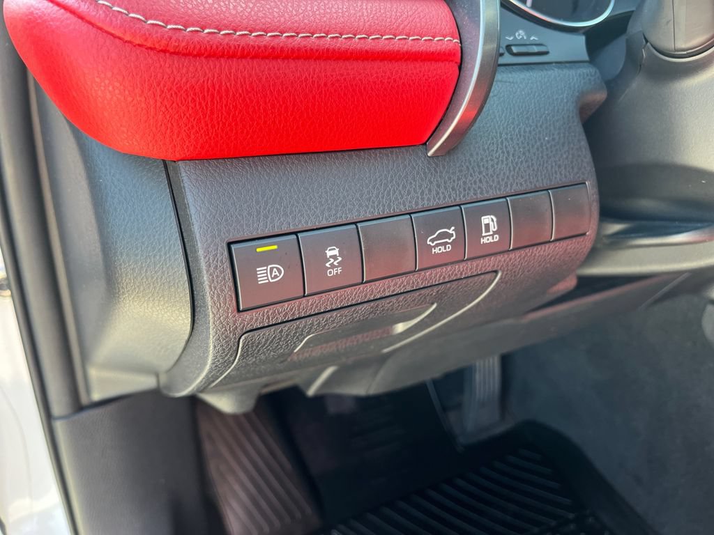 Used 2020 Toyota Camry XSE FWD image 25
