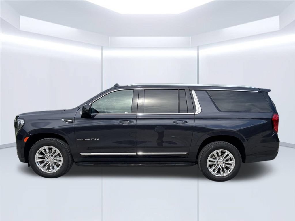 Used 2023 GMC Yukon XL SLT w/ SLT Luxury Package RWD image 8