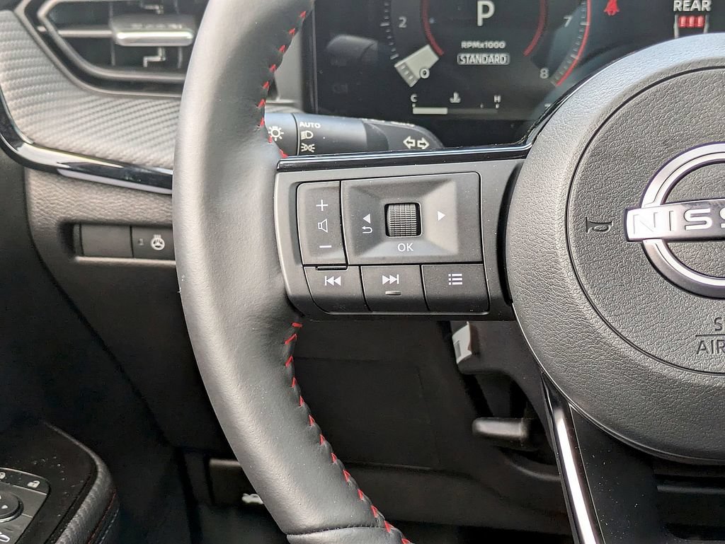 New 2025 Nissan Kicks SR w/ SR Premium Package AWD/4WD image 11