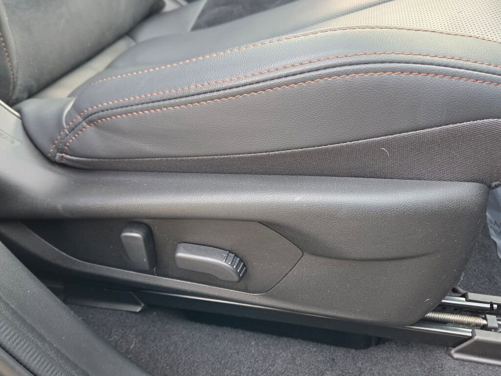 Used 2025 Subaru Forester Touring image 7