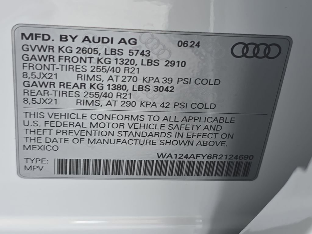 Used 2024 Audi SQ5 Premium Plus w/ S Sport Package image 33