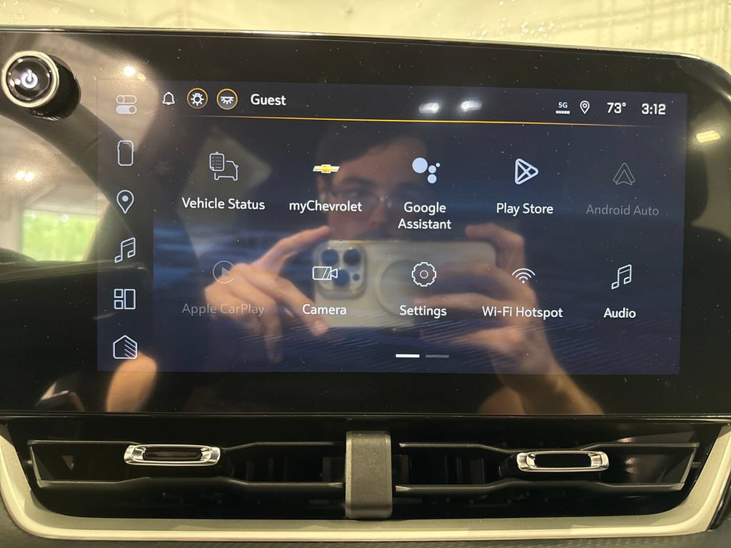 New 2026 Chevrolet Equinox LT w/ Safety and Technology Package FWD image 13