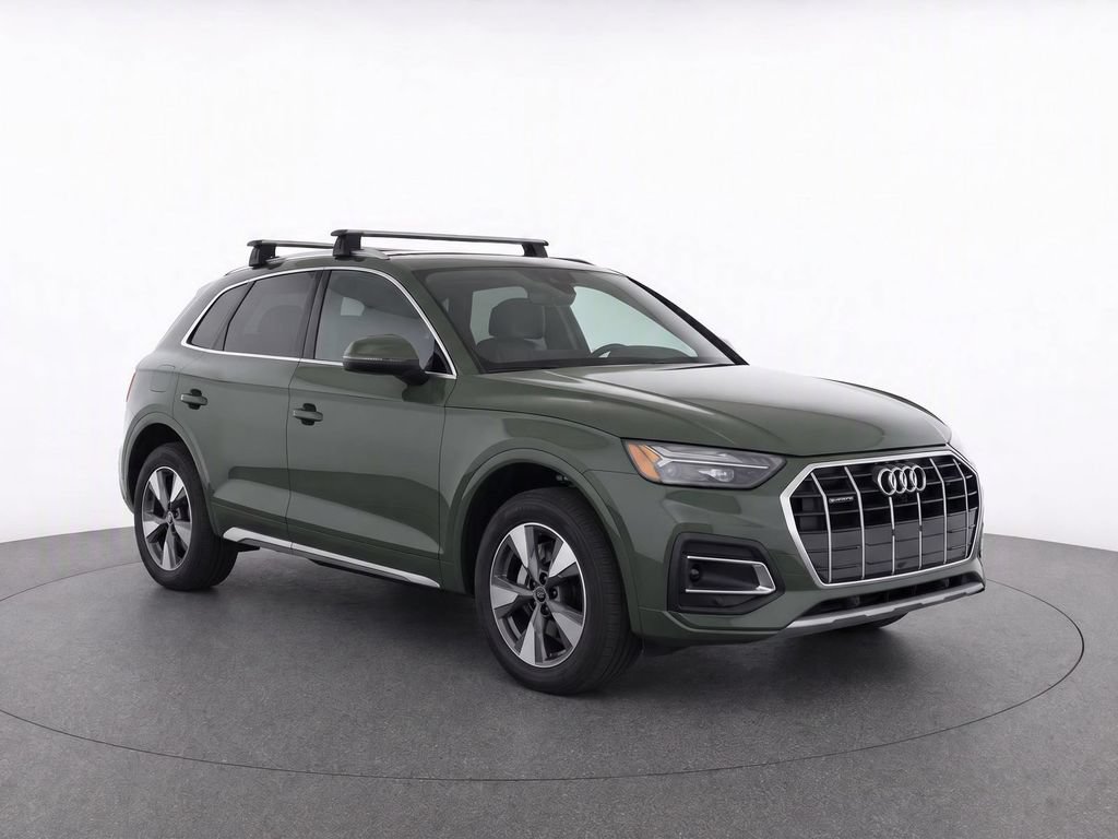 Used 2023 Audi Q5 2.0T Premium Plus w/ Premium Plus Package AWD/4WD image 2