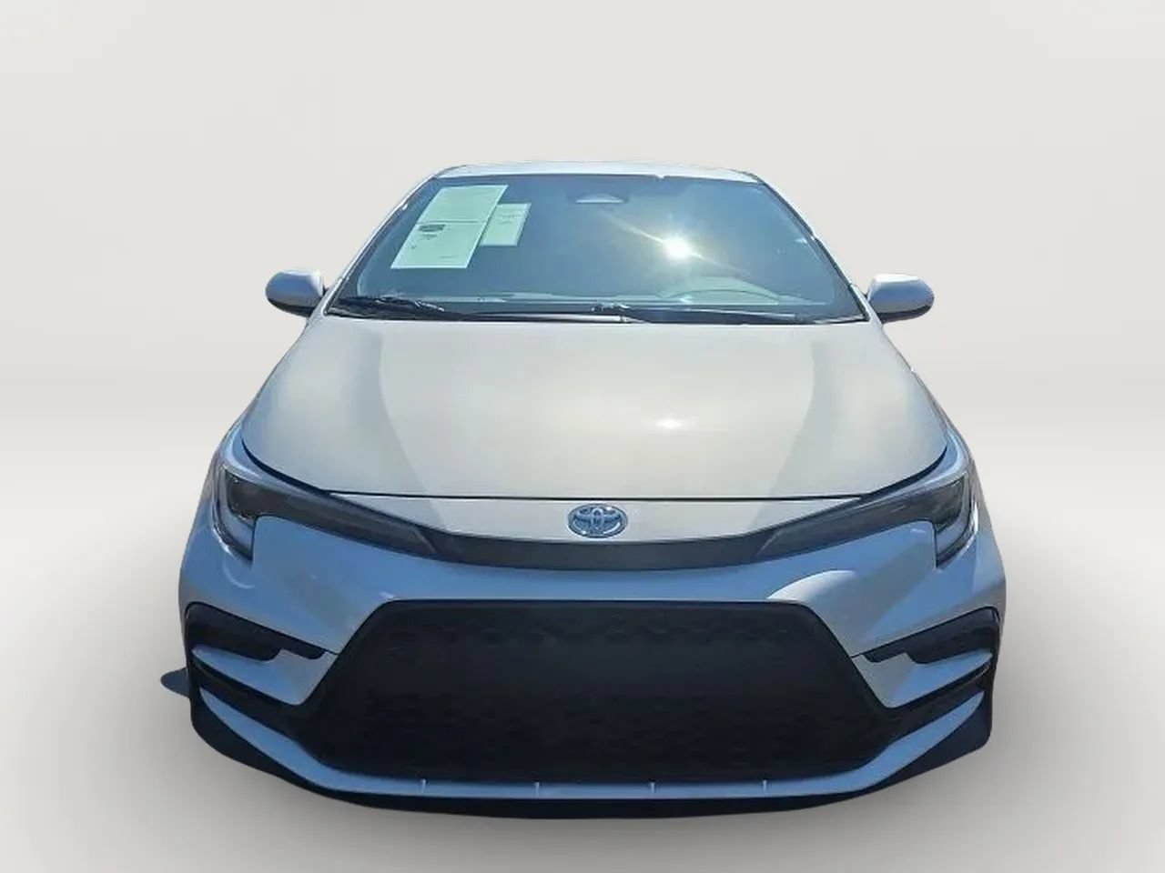 Used 2025 Toyota Corolla SE FWD image 4