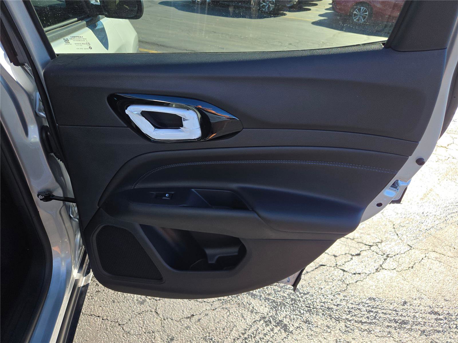 New 2026 Jeep Compass Latitude image 9