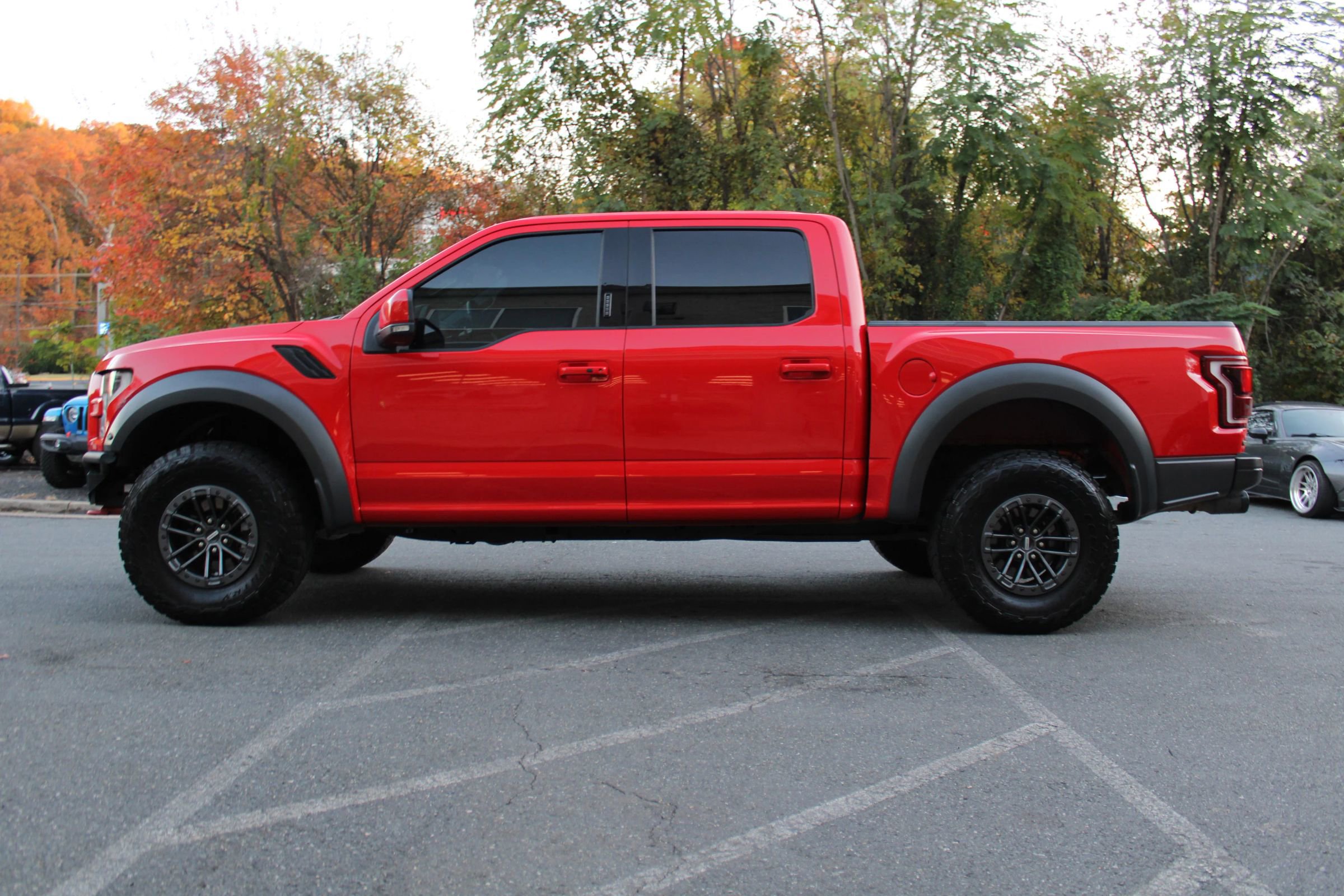 Used 2020 Ford F150 Raptor w/ Equipment Group 802A Luxury image 17