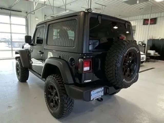 Used 2022 Jeep Wrangler Sport AWD/4WD image 5