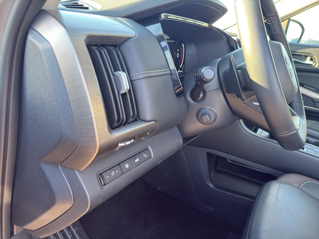 Certified 2023 Nissan Pathfinder Platinum image 14