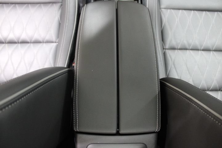 Used 2023 Buick Envision Avenir AWD/4WD image 32